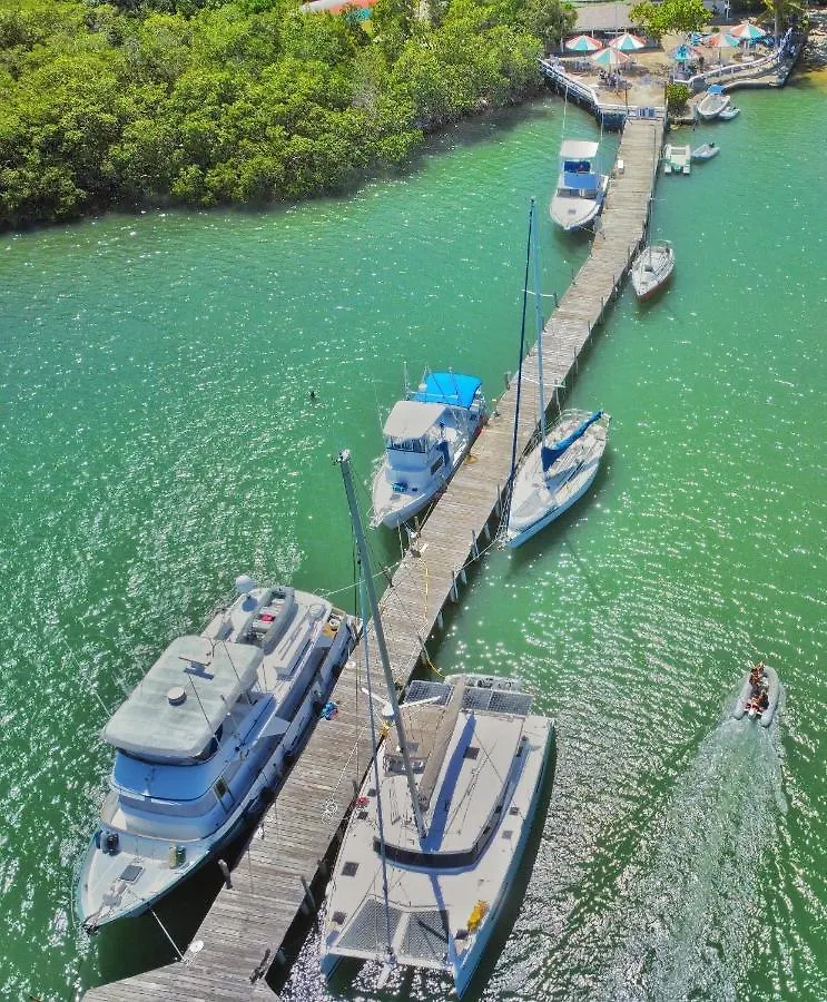 Puerto Blanco Marina & Hotel Luperón